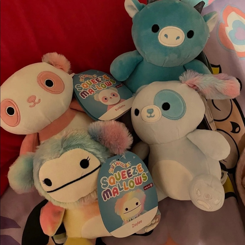Squeezemallow Squishmallow Set